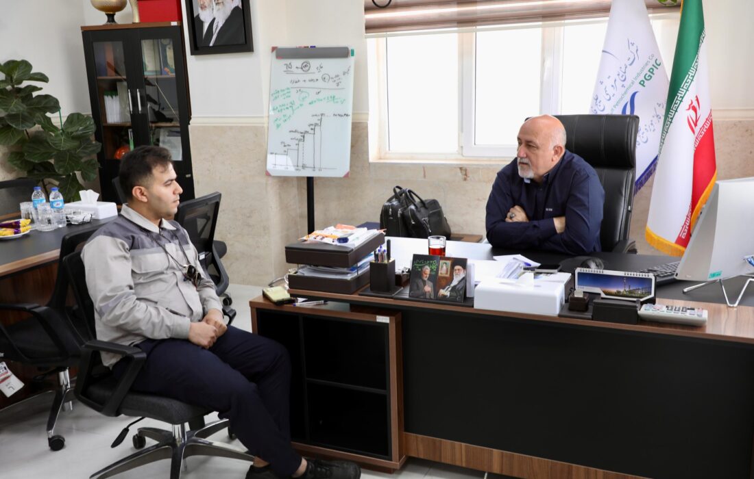 دیدار مدیرعامل شرکت پالایش گاز هویزه خلیج‌فارس با نماینده کارگران برای بررسی مطالبات صنفی