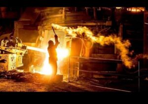 شرکت فولاد خوزستان با ثبت ۹ رکورد تولیدی در فروردین ماه ۱۴۰۴، با توجه به محدودیت‌های انرژی در بخش‌های فولادسازی و احیاها، توان خود را به نمایش گذاشت