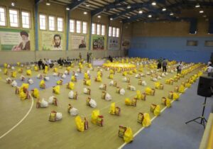 توزیع ۵۰ هزار بسته معیشتی میان نیازمندان خوزستان در «پویش ایران عاشورایی»