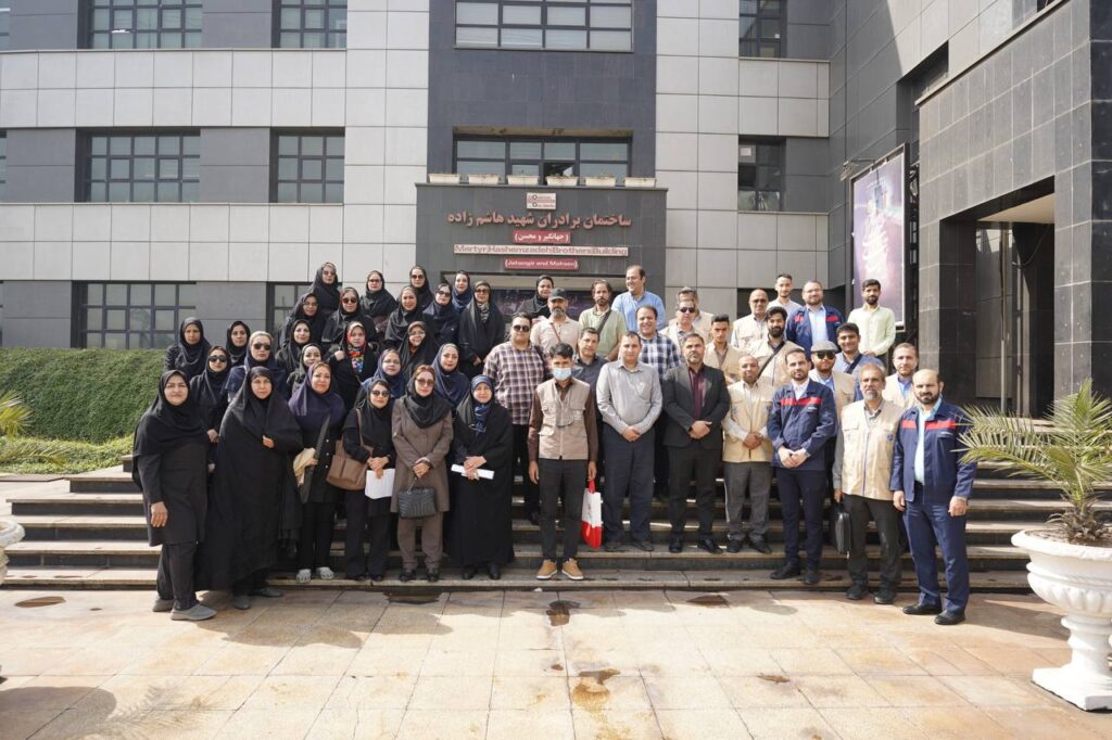 هم‌افزایی صنعت و رسانه در شرکت فولاد اکسین خوزستان اردوی راویان پیشرفت در پویش ملی «ایران جان، خوزستان ایران» در شرکت فولاد اکسین برگزار شد