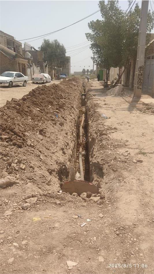 اجرای عملیات اصلاح و توسعه شبکه آب در اسلام‌آباد شرقی کارون توسط شرکت آب و فاضلاب اهواز