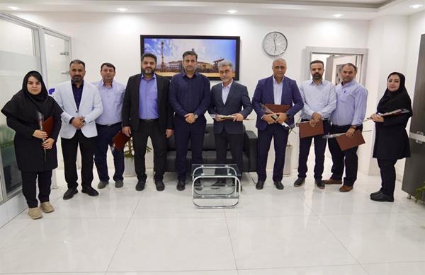 تجلیل از کارکنان واحد برنامه‌ریزی به مناسبت روز آمار و برنامه‌ریزی در شرکت پالایش گاز هویزه خلیج‌فارس