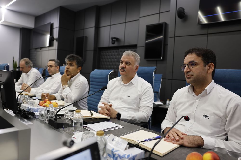 با همراهی شرکت پلیمر آریا ساسول،جلسه هم‌اندیشی مدیران خوداتکایی پتروشیمی‌های زیرمجموعه ساتا برگزار شد