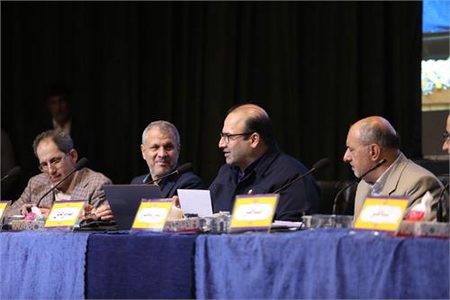 امین ابراهیمی مدیرعامل شرکت فولاد خوزستان در مجمع عمومی عادی سالیانه: تداوم بحران انرژی نگران‌کننده است، اما مسیر عبور مشخص است