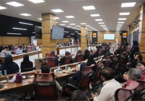 نشست خبری مدیرعامل فولاد خوزستان با حضور ۱۸۰ فعال رسانه‌ای برگزار شد