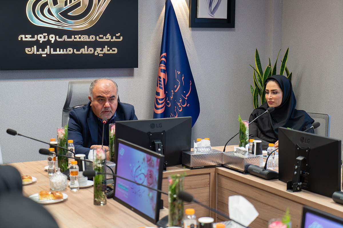 مهندس  خدامراد احمدی در مراسم تجلیل از مقام زن: ضرورت مشارکت زنان در تدوین گفتمان تازه در پیشبرد ماموریت های توسعه