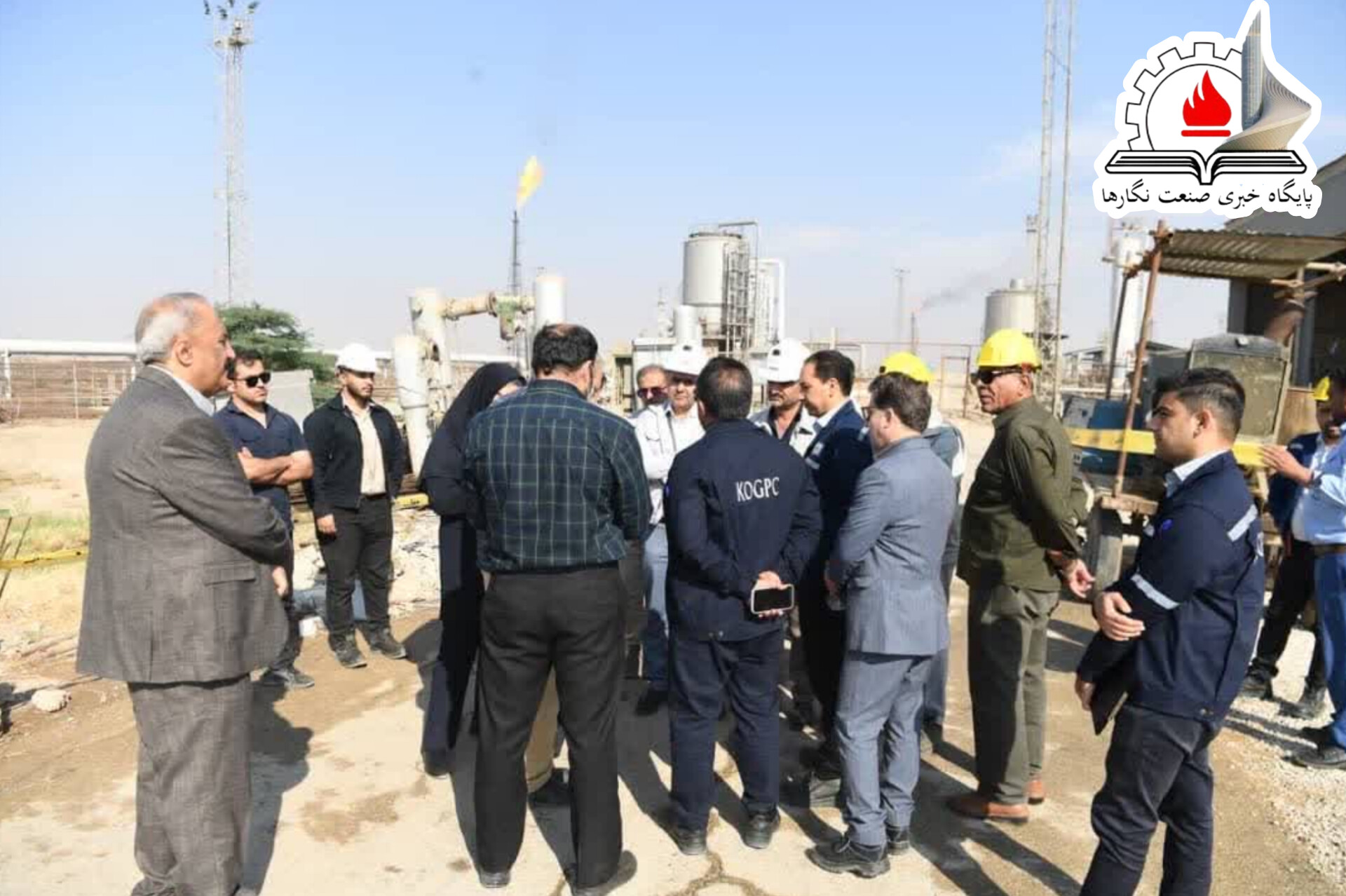 بازدید کارشناسان محیط‌زیست خوزستان از طرح‌های جمع‌آوری گازهای مشعل مناطق نفت‌خیز جنوب