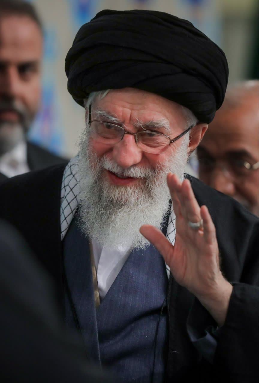 فولاد خوزستان هم‌گام با ملت عزادار در وداع با قائد شهید امت اسلام