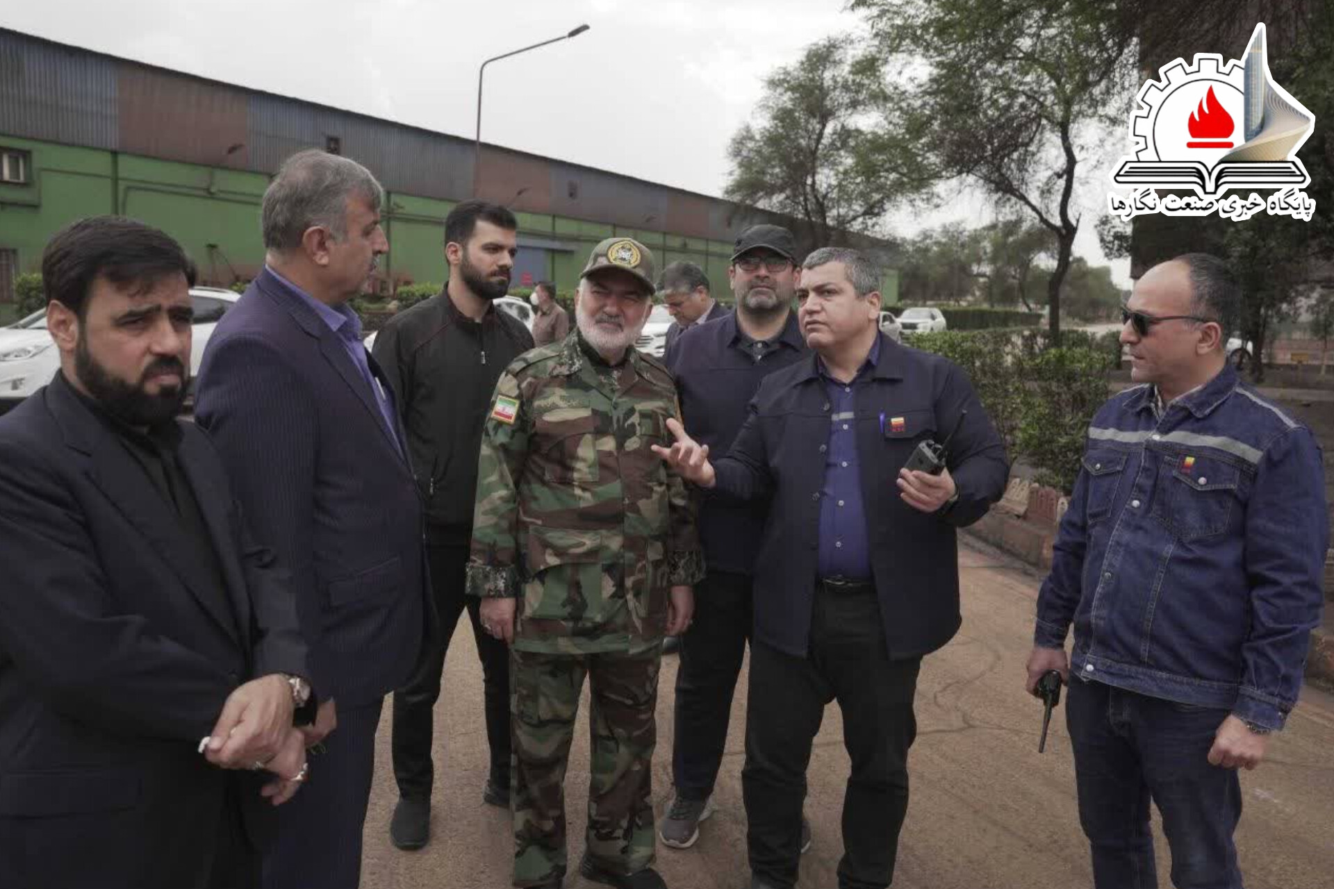 استاندار خوزستان در بازدید از شرکت فولاد خوزستان: دشمن از مرزهای انسانیت عبور کرده است