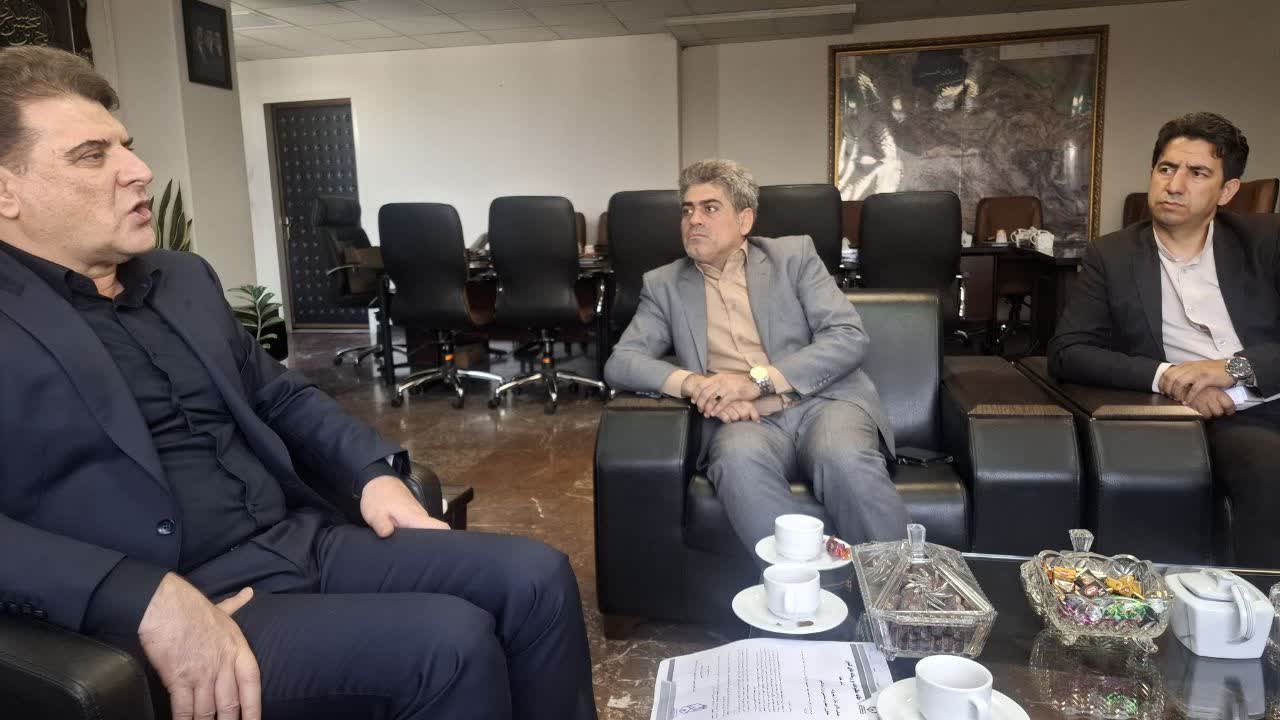 مطالبات صنفی رسانه‌ها در دیدار هیأت مدیره خانه مطبوعات کشور با معاون سیاسی وزیر کشور مطرح شد